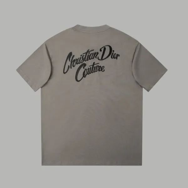 【2026】【DIOR  公式旗艦店】ディオール  Tシャツ ご好評に付き再入荷！
