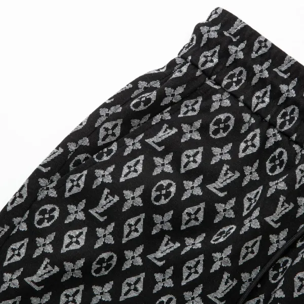 【2026】LV【LOUIS VUITTON 公式旗艦店】ルイヴィトン ショートパンツご好評に付き再入荷! 【2026】LV【LOUIS VUITTON 公式旗艦店】ルイヴィトン ショートパンツご好評に付き再入荷!