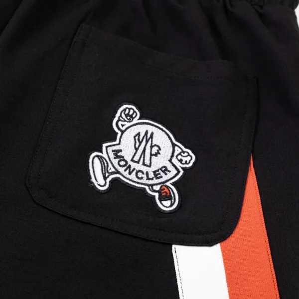 【2026】【MONCLER 公式旗艦店】モンクレール ショートパンツ ご好評に付き再入荷! 【2026】【MONCLER 公式旗艦店】モンクレール ショートパンツ ご好評に付き再入荷!
