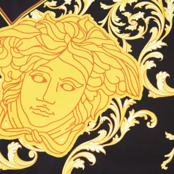 【2026】【VERSACE 公式旗艦店】ヴェルサーチ ショートパンツ ご好評に付き再入荷! 【2026】【VERSACE 公式旗艦店】ヴェルサーチ ショートパンツ ご好評に付き再入荷!