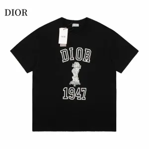 【2026】【DIOR  公式旗艦店】ディオール  Tシャツ ご好評に付き再入荷！