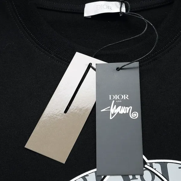 【2026】【DIOR 公式旗艦店】ディオール Tシャツ ご好評に付き再入荷! 【2026】【DIOR 公式旗艦店】ディオール Tシャツ ご好評に付き再入荷!