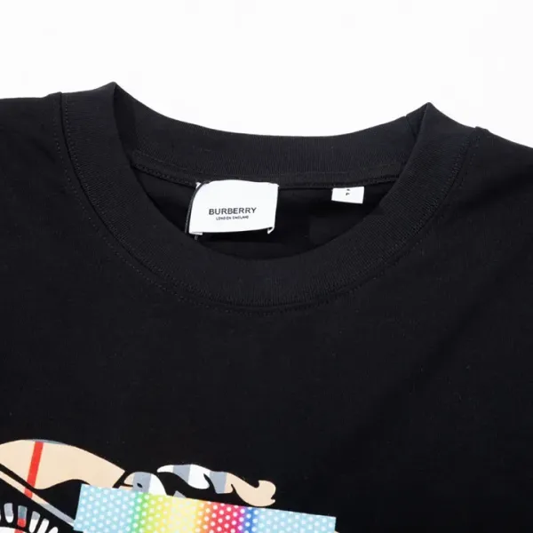 【2026】【BURBERRY 公式旗艦店】バーバリー Tシャツ ご好評に付き再入荷! 【2026】【BURBERRY 公式旗艦店】バーバリー Tシャツ ご好評に付き再入荷!