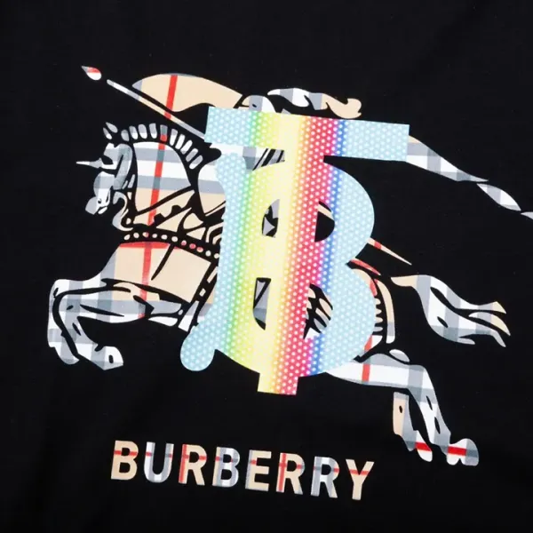 【2026】【BURBERRY 公式旗艦店】バーバリー Tシャツ ご好評に付き再入荷! 【2026】【BURBERRY 公式旗艦店】バーバリー Tシャツ ご好評に付き再入荷!