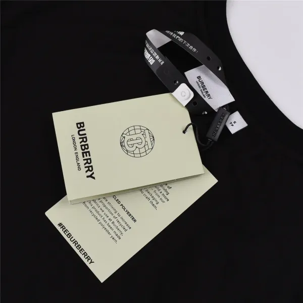 【2026】【BURBERRY 公式旗艦店】バーバリー Tシャツ ご好評に付き再入荷! 【2026】【BURBERRY 公式旗艦店】バーバリー Tシャツ ご好評に付き再入荷!