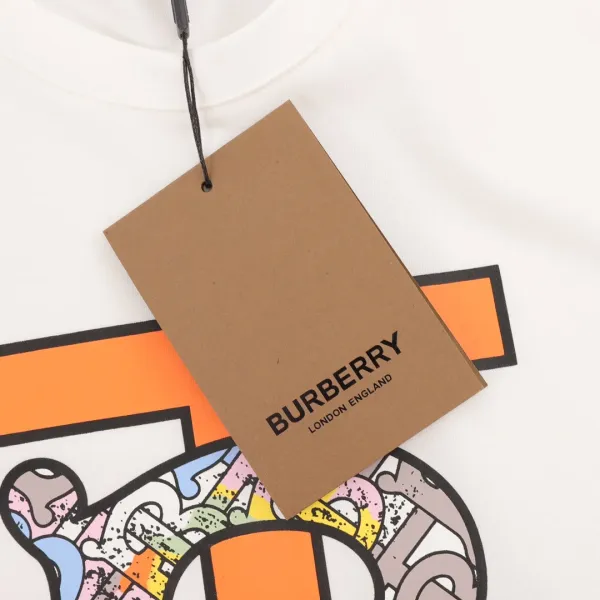 【2026】【BURBERRY 公式旗艦店】バーバリー Tシャツ ご好評に付き再入荷! 【2026】【BURBERRY 公式旗艦店】バーバリー Tシャツ ご好評に付き再入荷!