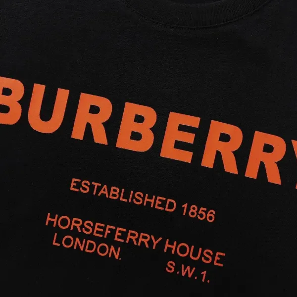 【2026】【BURBERRY 公式旗艦店】バーバリー Tシャツ ご好評に付き再入荷! 【2026】【BURBERRY 公式旗艦店】バーバリー Tシャツ ご好評に付き再入荷!
