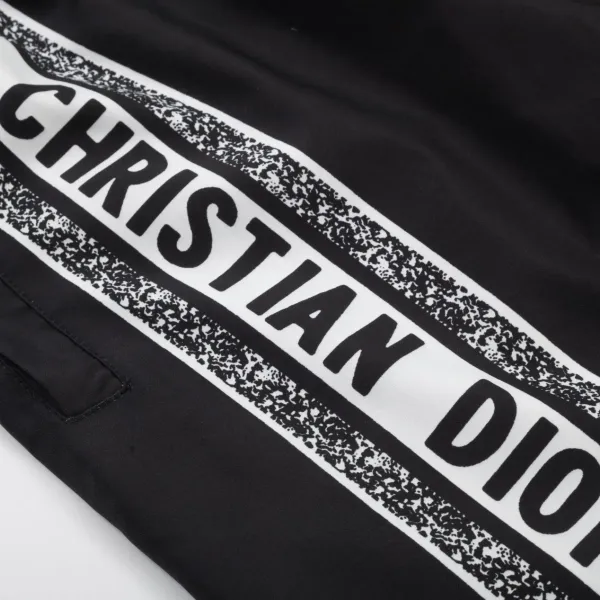 【2026】【DIOR 公式旗艦店】ディオール ショートパンツ ご好評に付き再入荷! 【2026】【DIOR 公式旗艦店】ディオール ショートパンツ ご好評に付き再入荷!