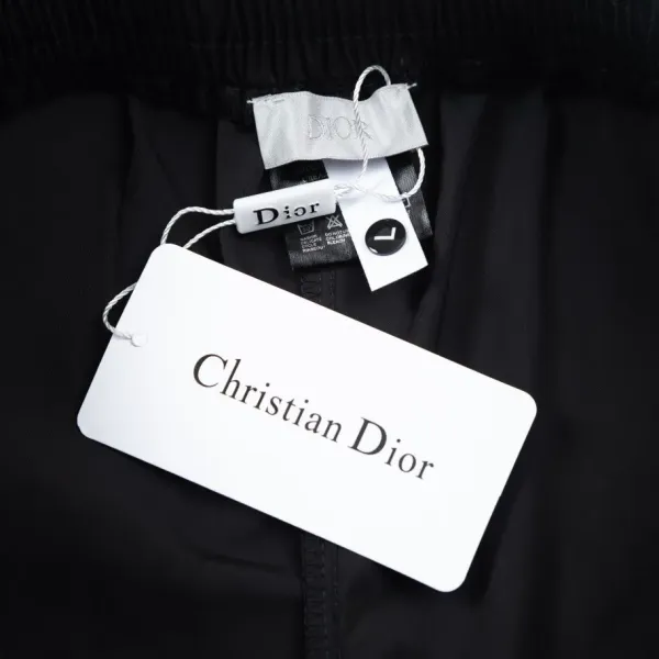 【2026】【DIOR 公式旗艦店】ディオール ショートパンツ ご好評に付き再入荷! 【2026】【DIOR 公式旗艦店】ディオール ショートパンツ ご好評に付き再入荷!