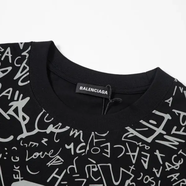 【2026】【BALENCIAGA 公式旗艦店】バレンシアガ Tシャツ ご好評に付き再入荷! 【2026】【BALENCIAGA 公式旗艦店】バレンシアガ Tシャツ ご好評に付き再入荷!
