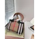 【2026】【BURBERRY 公式旗艦店】バーバリー 斜めがけバッグ 当日出荷 好評に付き再入荷!24*20CM 【2026】【BURBERRY 公式旗艦店】バーバリー 斜めがけバッグ 当日出荷 好評に付き再入荷!24*20CM