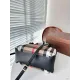 【2026】【BURBERRY 公式旗艦店】バーバリー 斜めがけバッグ 当日出荷 好評に付き再入荷!24*20CM 【2026】【BURBERRY 公式旗艦店】バーバリー 斜めがけバッグ 当日出荷 好評に付き再入荷!24*20CM