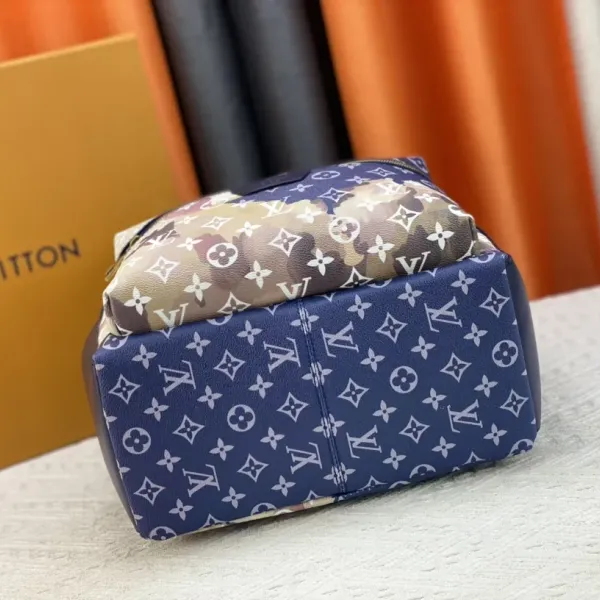【2026】【LOUIS VUITTON 公式旗艦店】ルイヴィトン リュックサック当日出荷 好評に付き再入荷!29*38*20CM 【2026】【LOUIS VUITTON 公式旗艦店】ルイヴィトン リュックサック当日出荷 好評に付き再入荷!29*38*20CM