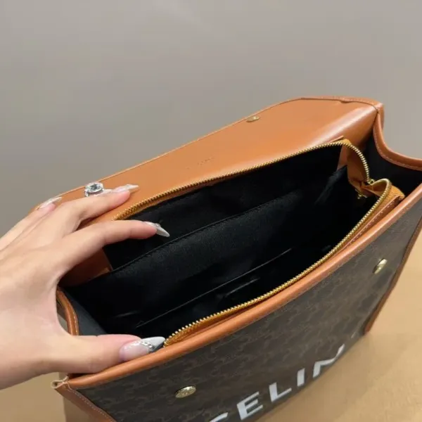 【2026】【CELINE 公式旗艦店】セリーヌ リュックサック当日出荷 好評に付き再入荷!29*32CM 【2026】【CELINE 公式旗艦店】セリーヌ リュックサック当日出荷 好評に付き再入荷!29*32CM