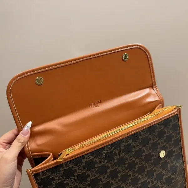 【2026】【CELINE 公式旗艦店】セリーヌ リュックサック当日出荷 好評に付き再入荷!29*32CM 【2026】【CELINE 公式旗艦店】セリーヌ リュックサック当日出荷 好評に付き再入荷!29*32CM