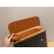 【2026】【CELINE 公式旗艦店】セリーヌ リュックサック当日出荷 好評に付き再入荷!29*32CM 【2026】【CELINE 公式旗艦店】セリーヌ リュックサック当日出荷 好評に付き再入荷!29*32CM