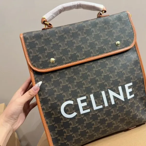 【2026】【CELINE 公式旗艦店】セリーヌ リュックサック当日出荷 好評に付き再入荷!29*32CM 【2026】【CELINE 公式旗艦店】セリーヌ リュックサック当日出荷 好評に付き再入荷!29*32CM