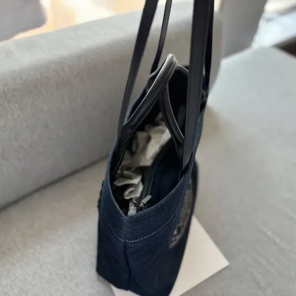 【2026】【CHANEL 公式旗艦店】シャネル ハンドバッグ 当日出荷 好評に付き再入荷!36*30CM 【2026】【CHANEL 公式旗艦店】シャネル ハンドバッグ 当日出荷 好評に付き再入荷!36*30CM