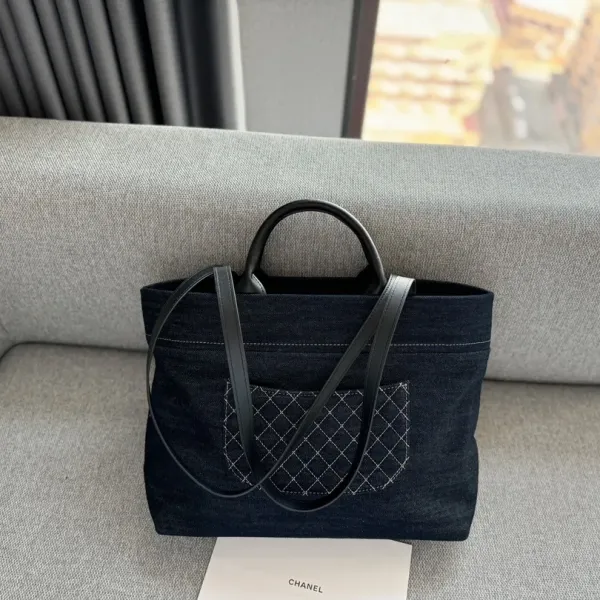 【2026】【CHANEL 公式旗艦店】シャネル ハンドバッグ 当日出荷 好評に付き再入荷!36*30CM 【2026】【CHANEL 公式旗艦店】シャネル ハンドバッグ 当日出荷 好評に付き再入荷!36*30CM