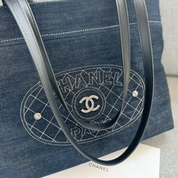 【2026】【CHANEL 公式旗艦店】シャネル ハンドバッグ 当日出荷 好評に付き再入荷!36*30CM 【2026】【CHANEL 公式旗艦店】シャネル ハンドバッグ 当日出荷 好評に付き再入荷!36*30CM