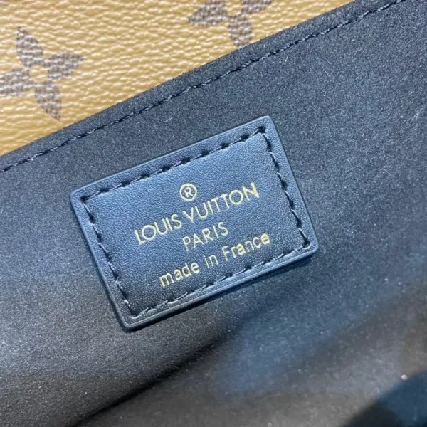 【2026】LV【LOUIS VUITTON 公式旗艦店】ルイヴィトン  斜めがけバッグ当日出荷 好評に付き再入荷！21.5*6*13.5CM