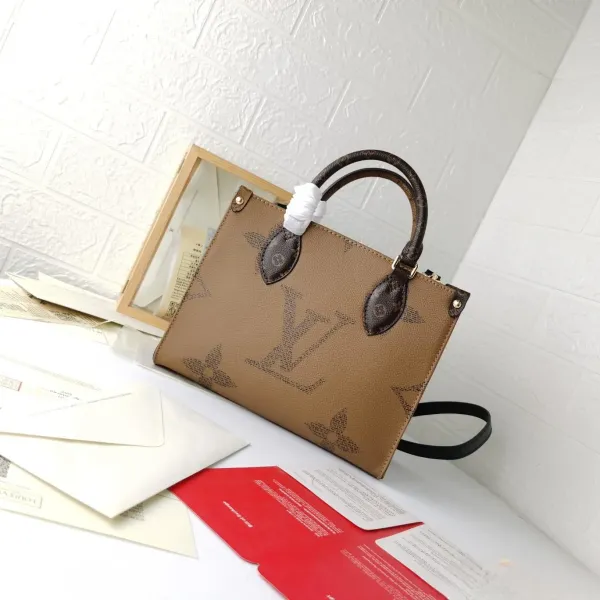 【2026】【LOUIS VUITTON 公式旗艦店】ルイヴィトン 斜めがけバッグ当日出荷 好評に付き再入荷!25CM 【2026】【LOUIS VUITTON 公式旗艦店】ルイヴィトン 斜めがけバッグ当日出荷 好評に付き再入荷!25CM