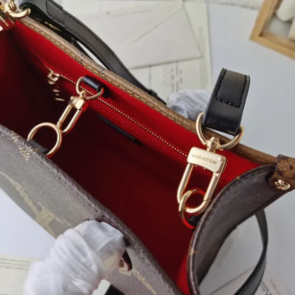 【2026】【LOUIS VUITTON 公式旗艦店】ルイヴィトン 斜めがけバッグ当日出荷 好評に付き再入荷!25CM 【2026】【LOUIS VUITTON 公式旗艦店】ルイヴィトン 斜めがけバッグ当日出荷 好評に付き再入荷!25CM