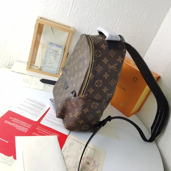 【2026】【LOUIS VUITTON 公式旗艦店】ルイヴィトン リュックサック当日出荷 好評に付き再入荷!22*29*16CM 【2026】【LOUIS VUITTON 公式旗艦店】ルイヴィトン リュックサック当日出荷 好評に付き再入荷!22*29*16CM