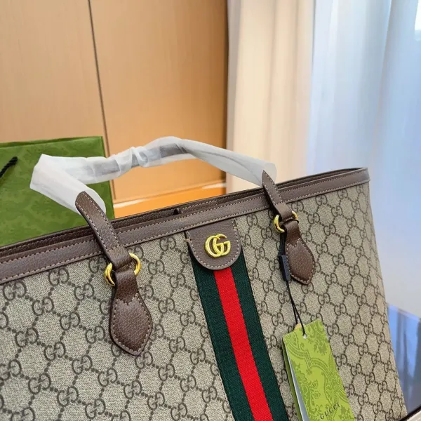 【2026】【GUCCI 公式旗艦店】グッチ ハンドバッグ 当日出荷 好評に付き再入荷!38*13*29CM 【2026】【GUCCI 公式旗艦店】グッチ ハンドバッグ 当日出荷 好評に付き再入荷!38*13*29CM