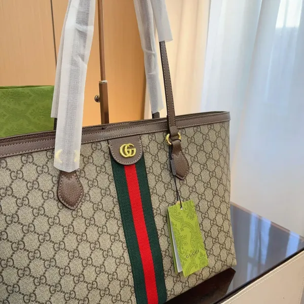 【2026】【GUCCI 公式旗艦店】グッチ ハンドバッグ 当日出荷 好評に付き再入荷!38*13*29CM 【2026】【GUCCI 公式旗艦店】グッチ ハンドバッグ 当日出荷 好評に付き再入荷!38*13*29CM