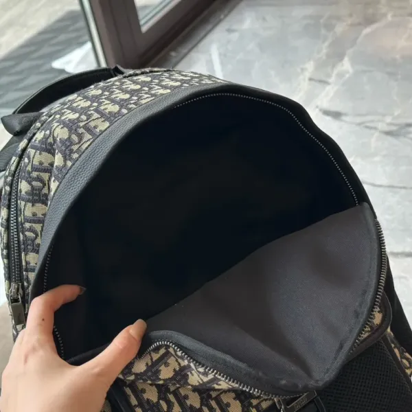 【2026】【DIOR 公式旗艦店】ディオール リュックサック 当日出荷 好評に付き再入荷！30*38CM