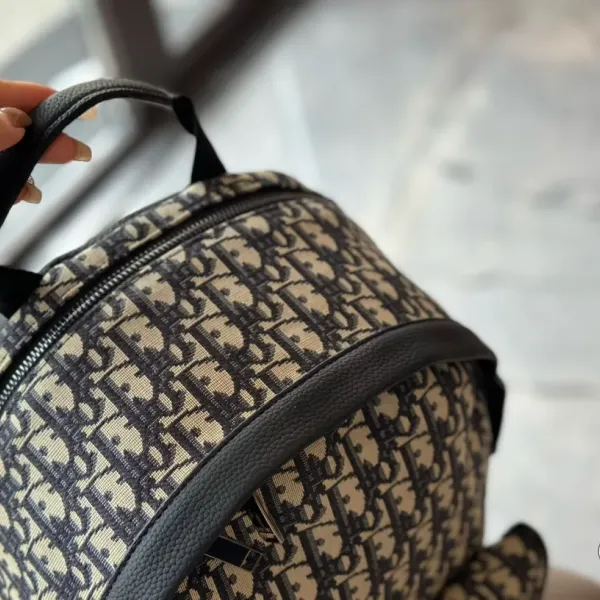 【2026】【DIOR 公式旗艦店】ディオール リュックサック 当日出荷 好評に付き再入荷！30*38CM
