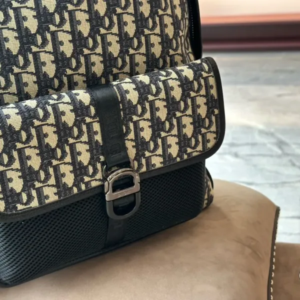 【2026】【DIOR 公式旗艦店】ディオール リュックサック 当日出荷 好評に付き再入荷！30*38CM