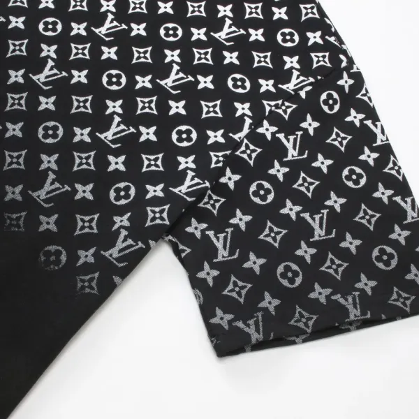 【2026】LV【LOUIS VUITTON 公式旗艦店】 ルイヴィトン Tシャツ ご好評に付き再入荷! 【2026】LV【LOUIS VUITTON 公式旗艦店】 ルイヴィトン Tシャツ ご好評に付き再入荷!