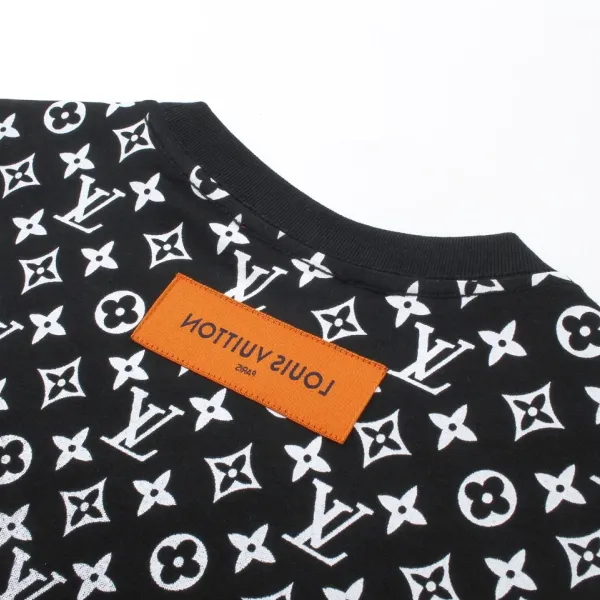【2026】LV【LOUIS VUITTON 公式旗艦店】 ルイヴィトン Tシャツ ご好評に付き再入荷! 【2026】LV【LOUIS VUITTON 公式旗艦店】 ルイヴィトン Tシャツ ご好評に付き再入荷!