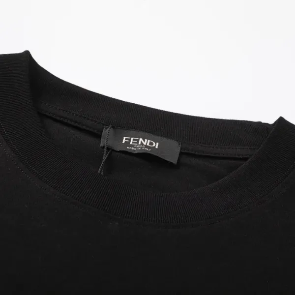 【2026】【FENDI公式旗艦店】フェンディ Tシャツ ご好評に付き再入荷! 【2026】【FENDI公式旗艦店】フェンディ Tシャツ ご好評に付き再入荷!