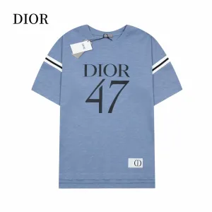 【2026】【DIOR公式旗艦店】ディオール    Tシャツ  ご好評に付き再入荷！