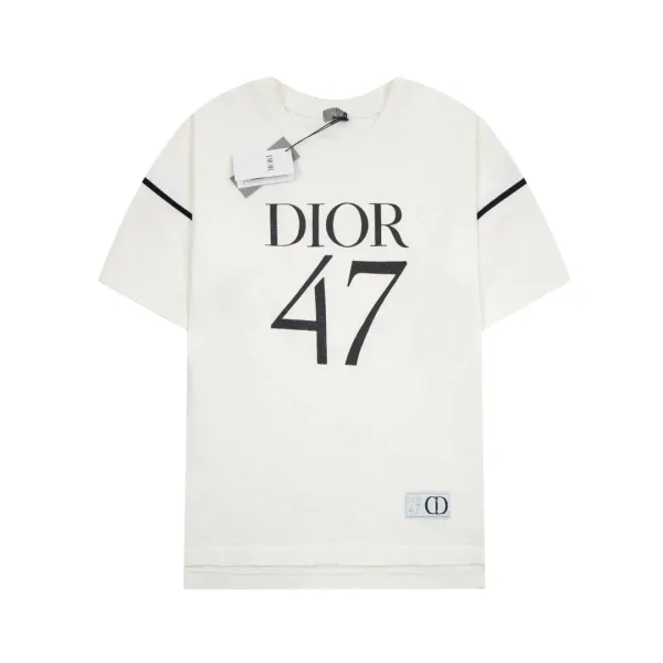 【2026】【DIOR公式旗艦店】ディオール Tシャツ ご好評に付き再入荷! 【2026】【DIOR公式旗艦店】ディオール Tシャツ ご好評に付き再入荷!