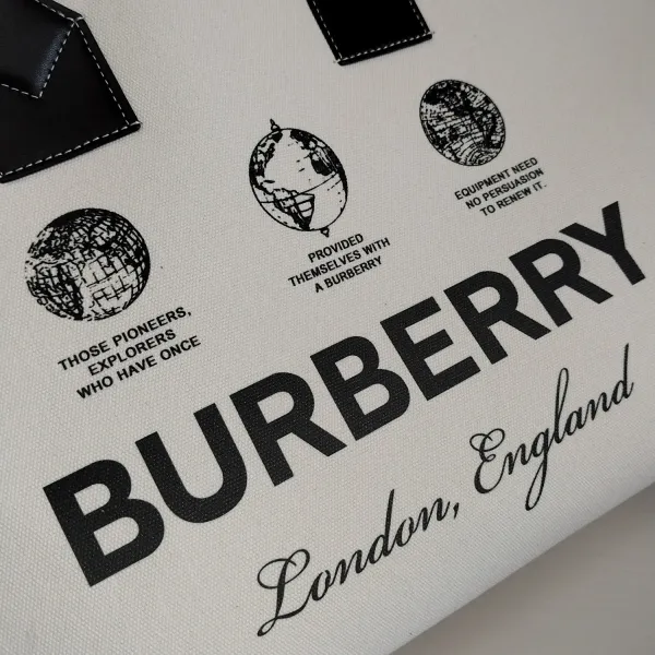 【2026】【BURBERRY 公式旗艦店】バーバリー ハンドバッグ 当日出荷 好評に付き再入荷!35*16*29CM 【2026】【BURBERRY 公式旗艦店】バーバリー ハンドバッグ 当日出荷 好評に付き再入荷!35*16*29CM