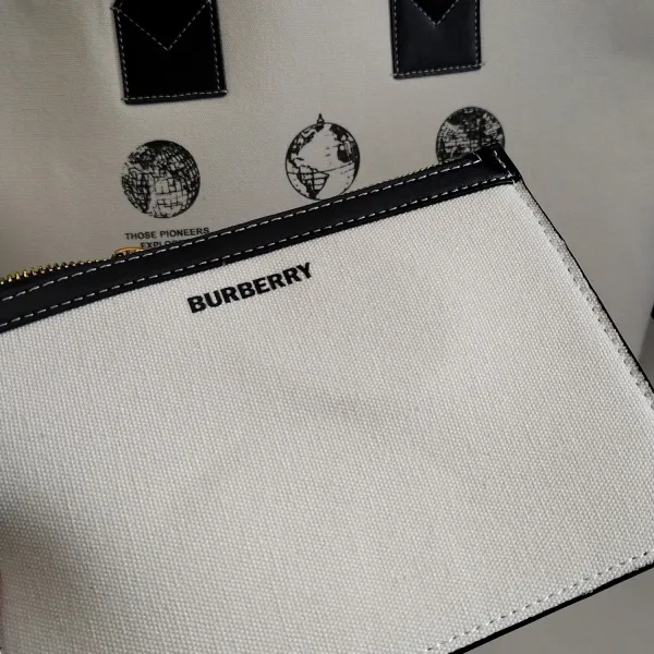 【2026】【BURBERRY 公式旗艦店】バーバリー ハンドバッグ 当日出荷 好評に付き再入荷!35*16*29CM 【2026】【BURBERRY 公式旗艦店】バーバリー ハンドバッグ 当日出荷 好評に付き再入荷!35*16*29CM