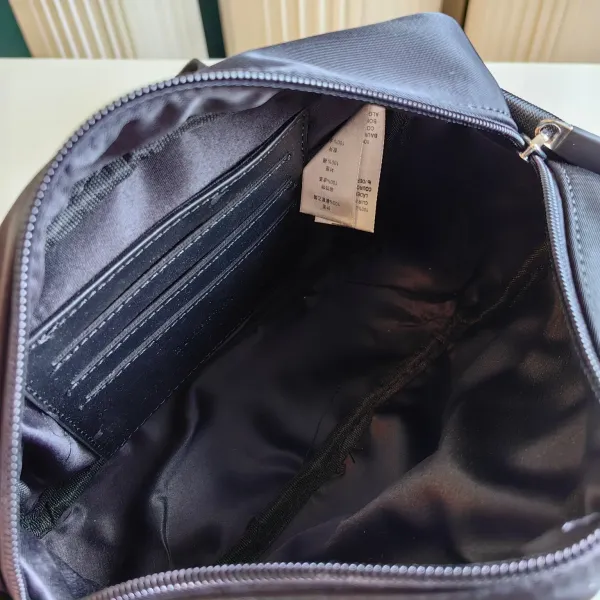 【2026】【BURBERRY 公式旗艦店】バーバリー 斜めがけバッグ 当日出荷 好評に付き再入荷!23*6*15CM 【2026】【BURBERRY 公式旗艦店】バーバリー 斜めがけバッグ 当日出荷 好評に付き再入荷!23*6*15CM