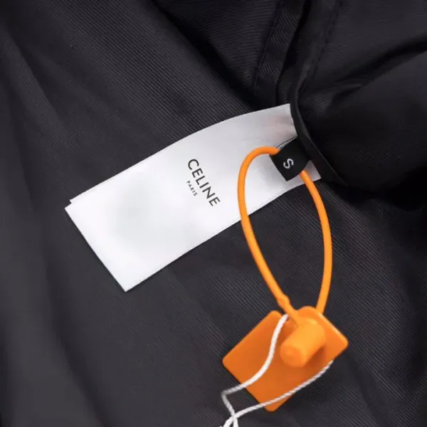 【2026】【CELINE  公式旗艦店】セリーヌ ジャケット着 好評に付き再入荷！