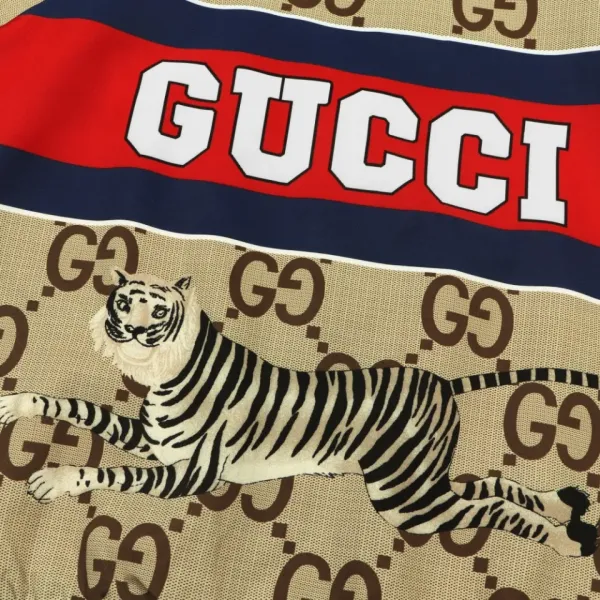 【2026】【GUCCI 公式旗艦店】グッチ ジャケット着 好評に付き再入荷! 【2026】【GUCCI 公式旗艦店】グッチ ジャケット着 好評に付き再入荷!