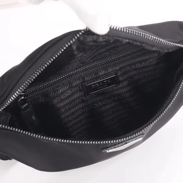 【2026】【PRADA 公式旗艦店】プラダ ウエストポーチ 当日出荷 好評に付き再入荷!30*17*6CM 【2026】【PRADA 公式旗艦店】プラダ ウエストポーチ 当日出荷 好評に付き再入荷!30*17*6CM