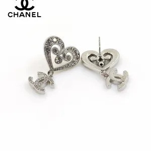 【2026】【CHANEL 】 シャネル ファッションスタイルのイヤリング 【2026】【CHANEL 】 シャネル ファッションスタイルのイヤリング