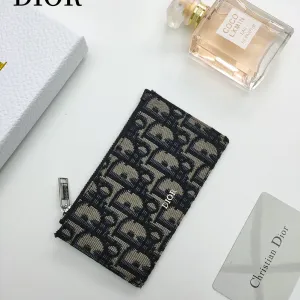 【2026】【DIOR 公式旗艦店】ディオール 財布 当日出荷 好評に付き再入荷!13.2*7.5CM 【2026】【DIOR 公式旗艦店】ディオール 財布 当日出荷 好評に付き再入荷!13.2*7.5CM