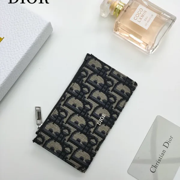 【2026】【DIOR 公式旗艦店】ディオール 財布 当日出荷 好評に付き再入荷!13.2*7.5CM 【2026】【DIOR 公式旗艦店】ディオール 財布 当日出荷 好評に付き再入荷!13.2*7.5CM