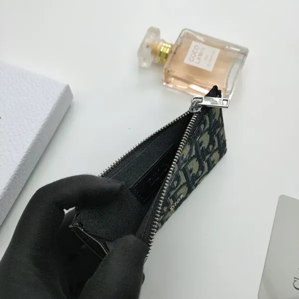 【2026】【DIOR 公式旗艦店】ディオール 財布 当日出荷 好評に付き再入荷!13.2*7.5CM 【2026】【DIOR 公式旗艦店】ディオール 財布 当日出荷 好評に付き再入荷!13.2*7.5CM