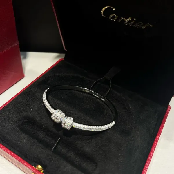 【2026】【CARTIER】ブレスレット、ファッションシンプルなスタイル 【2026】【CARTIER】ブレスレット、ファッションシンプルなスタイル