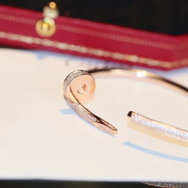 【2026】【CARTIER】ブレスレット、ファッションシンプルなスタイル 【2026】【CARTIER】ブレスレット、ファッションシンプルなスタイル